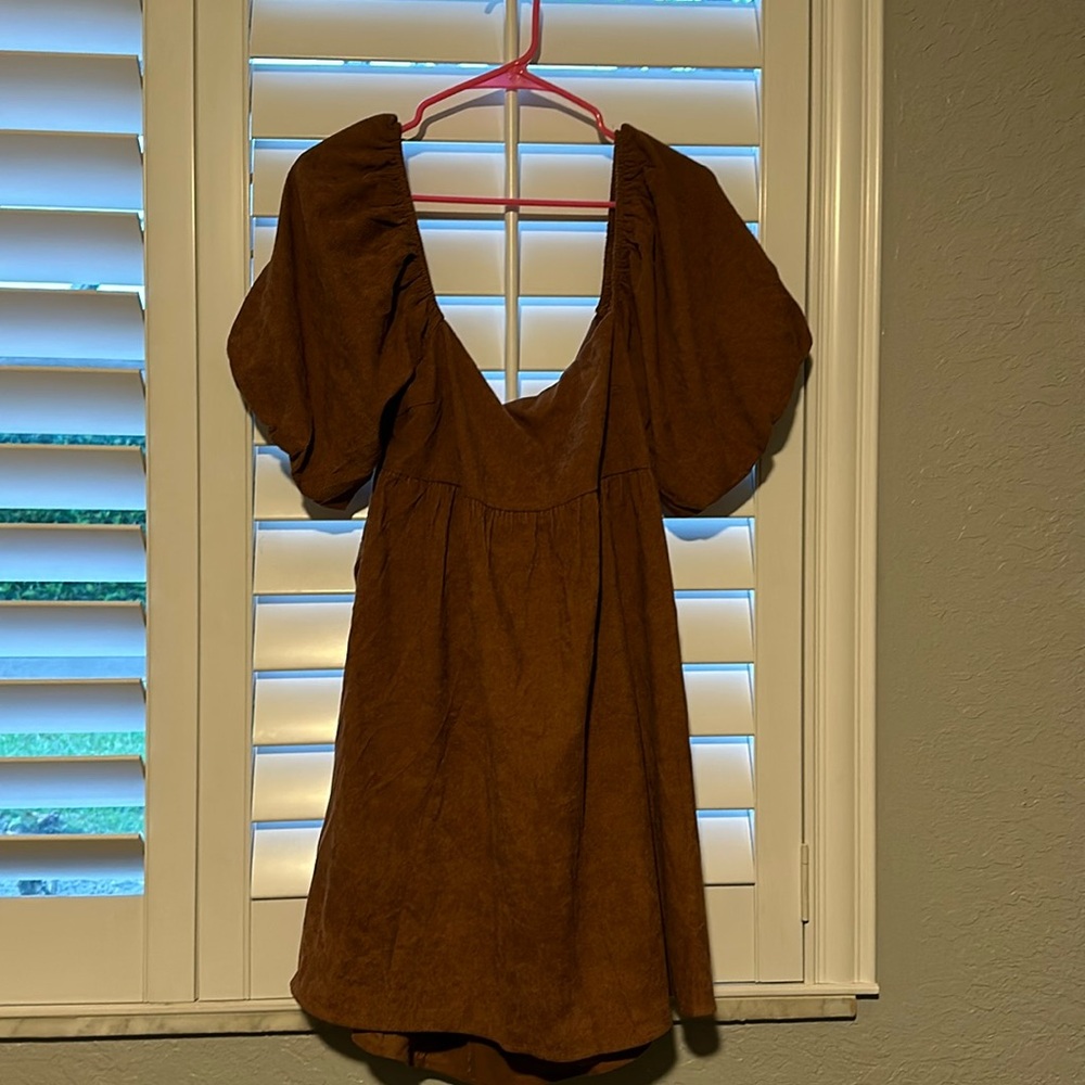Brown mini dress with puffer sleeve
